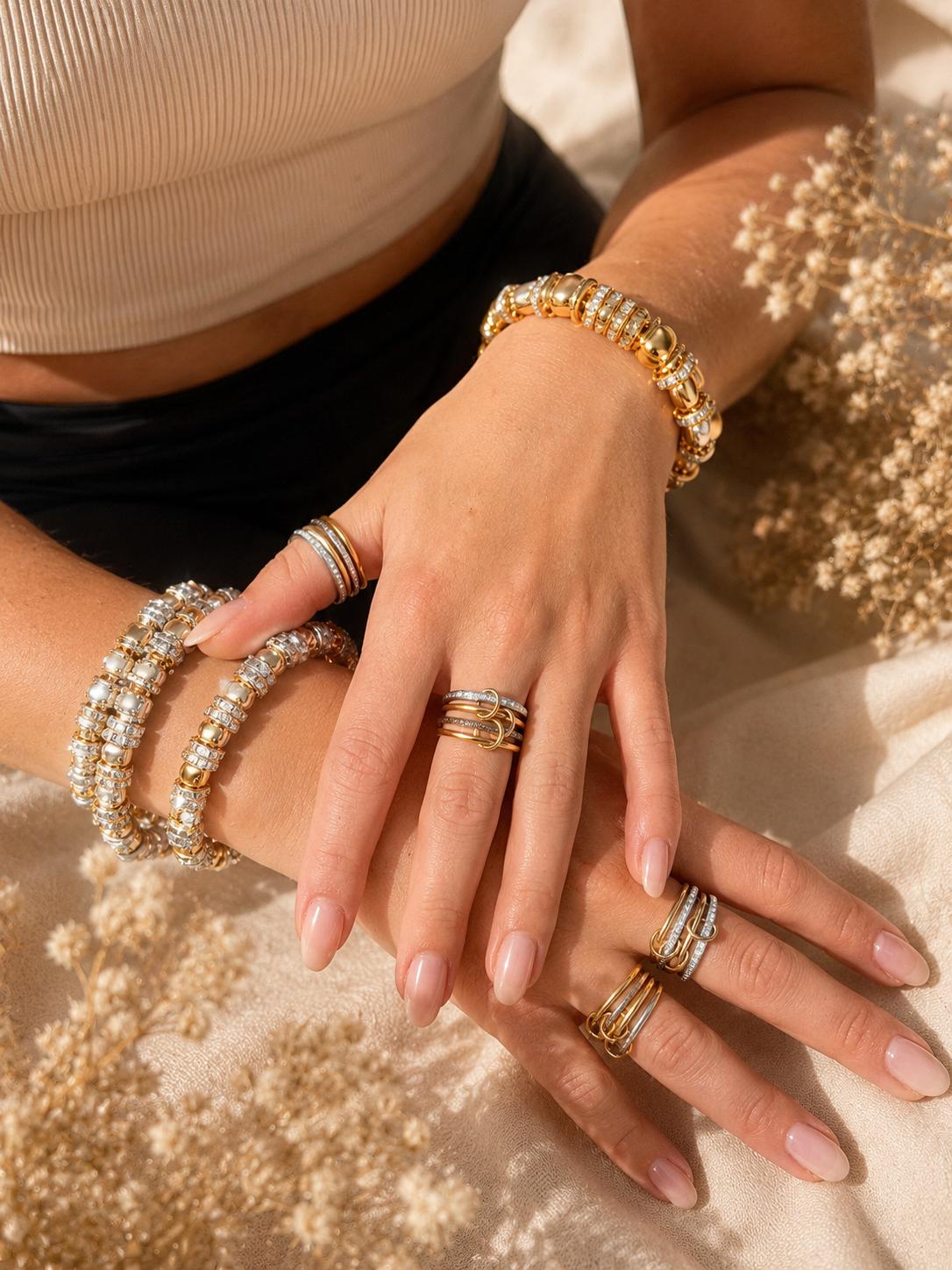 Collection de bracelets en pierres naturelles
